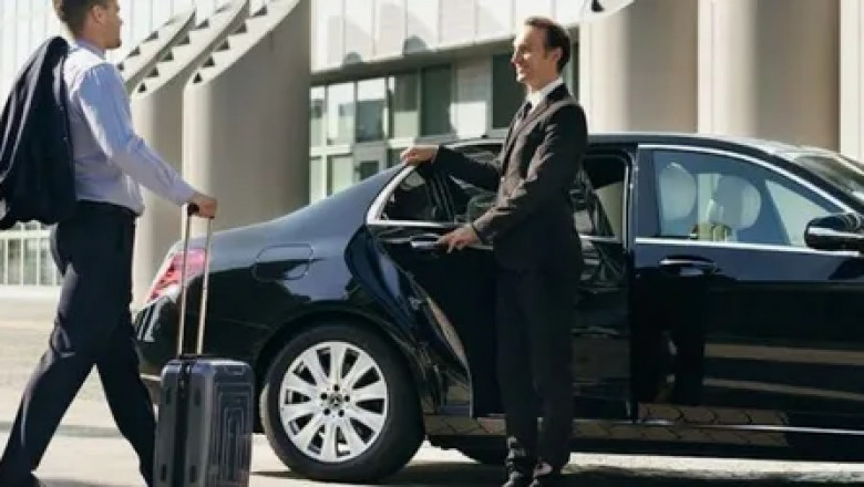 Experience Chauffeur Service Perth in Style: A Complete Guide