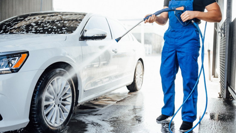 The Ultimate Guide to Quick and Easy Car Wash Services in UAE