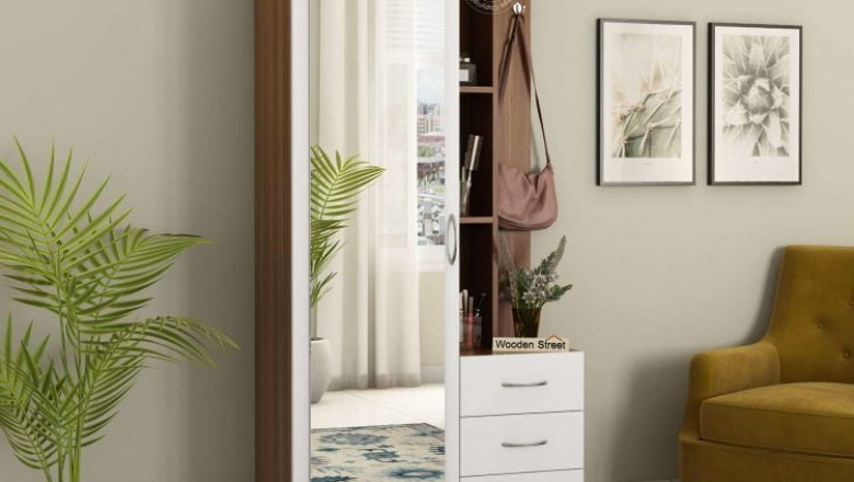 Expert Tips to Pick a Dressing Table That Blends Function with Fashion
