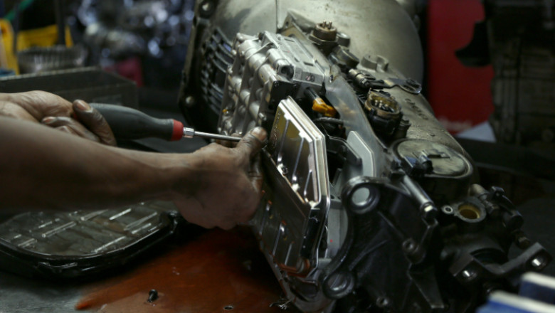 What is Transmission Slipping? Five Signs to Look Out For