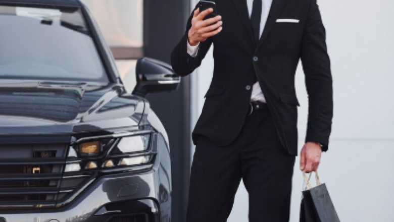 Book a Professional Chauffeur in Walsall &amp; Warwickshire – Travel Redefined