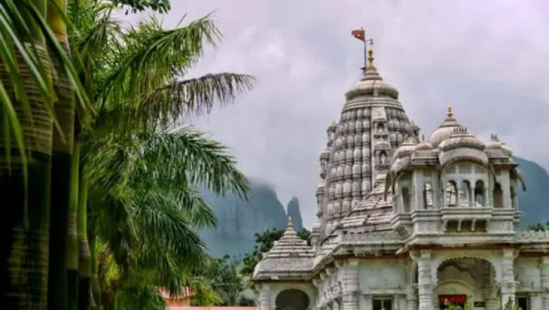 Explore the Spiritual and Scenic Journey: Nashik Shirdi Travel Guide