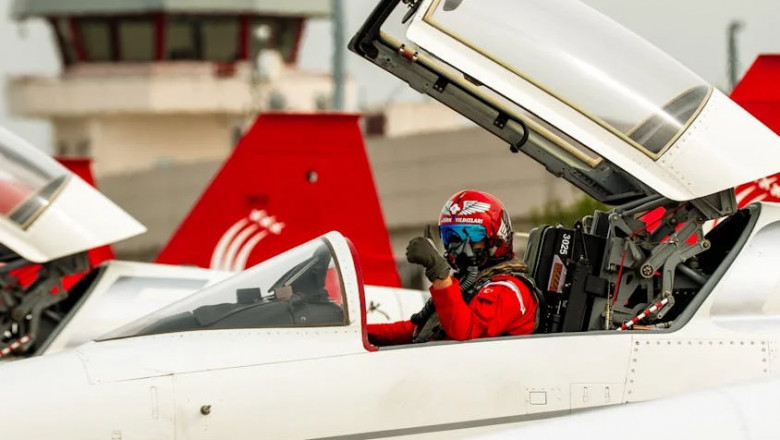 Top 10 Aviation Podcasts Every Aspiring Pilot Should Follow