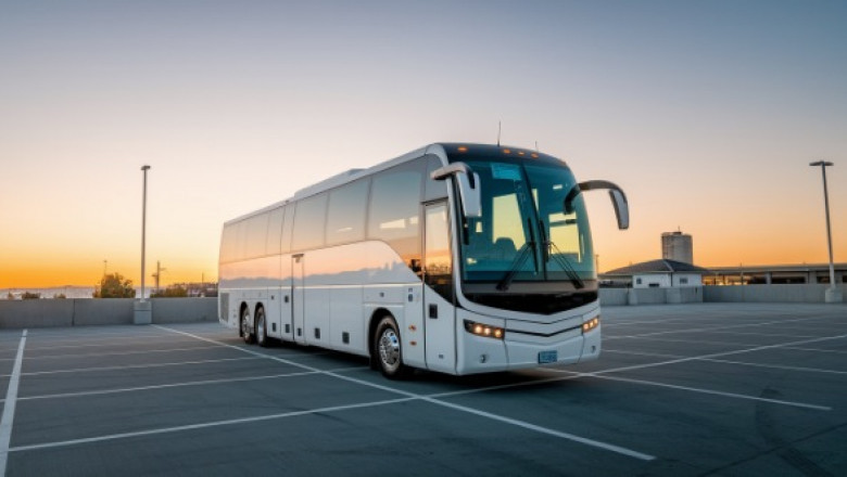 From Baggage Claim to Hotel Door: How Easy Airport Shuttle Service Makes Group Travel Simple