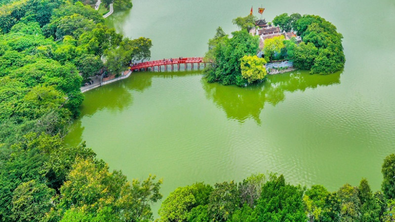 Discover the Heart of Hanoi: A Journey to Hoan Kiem Lake