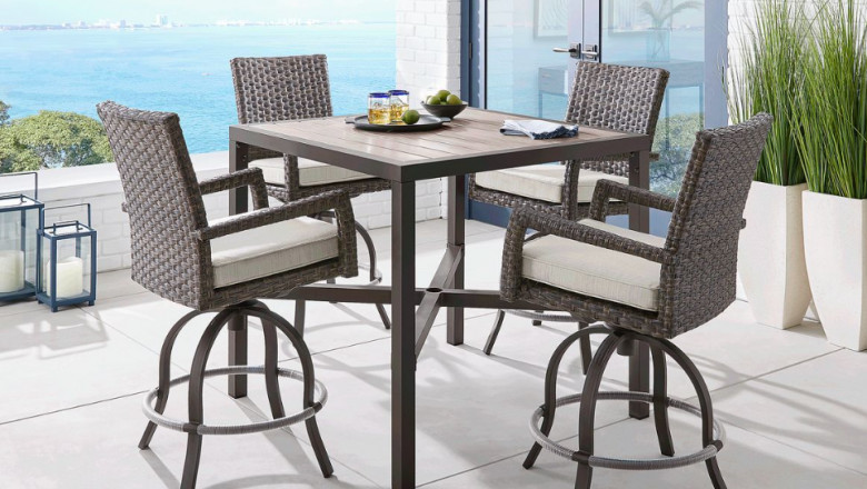 Make Comfort a Priority with the Right Adirondack Chair Supplier