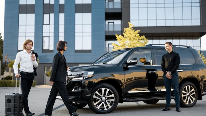 Upgrade Your Commute with Luxury Point-to-Point Transportation