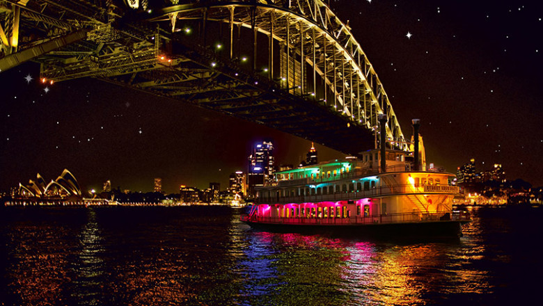 Dinner on Board, a Skyline That Sparkles, and a Show That Steals the Night