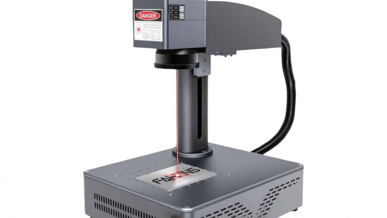 Transformez votre atelier avec un graveur laser métal de haute précision