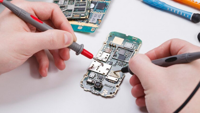 Cracked Screen? Fast Phone Repair in Newark, NJ