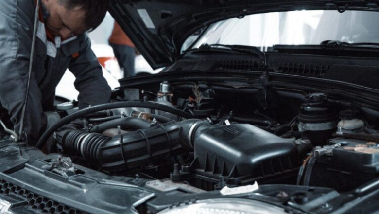5 Signs Your Mercedes-Benz Requires Transmission Service