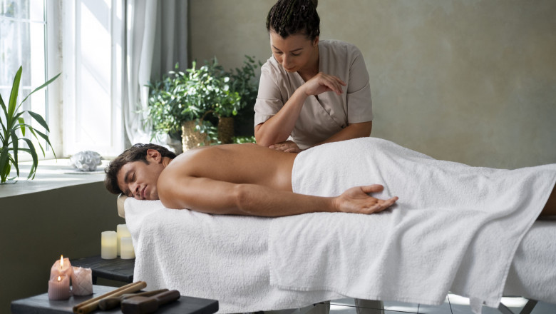 Luxury Thai Spa, Hadapsar – Call 8877446767