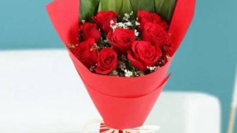 Want to Celebrate Someone’s Success? What Are Top Congratulations Gifts Online?