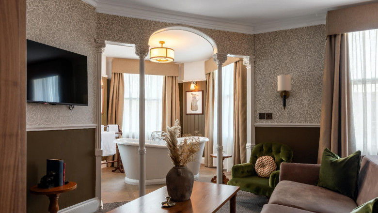 Inside the Perfect Hotel Room: Amenities That Turn First-Time Guests into Regulars
