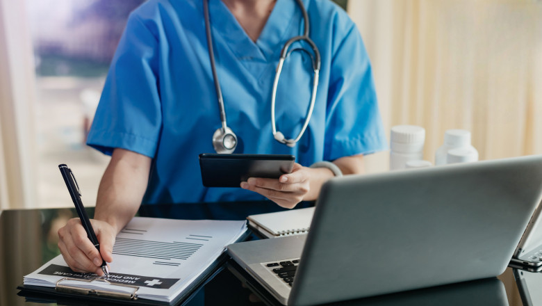 Medical Scribe Jobs That Offer Remote and Onsite Opportunities