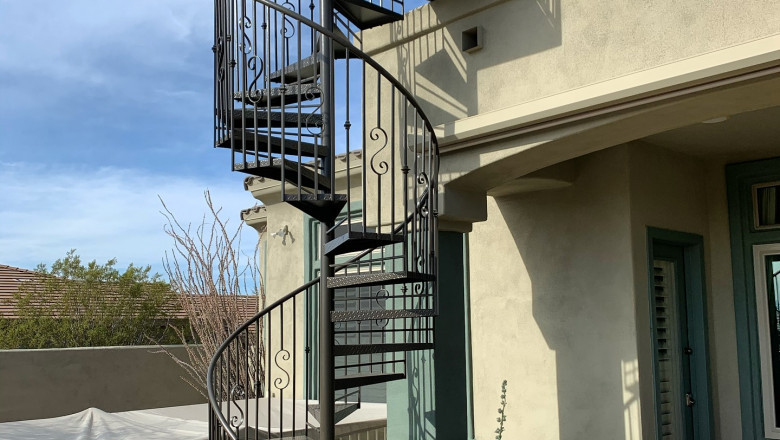 Spiral Staircases in Scottsdale: The Ultimate Space-Saving Luxury