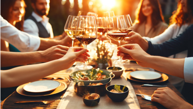 The Rise of Communal Dining and How to Get Started