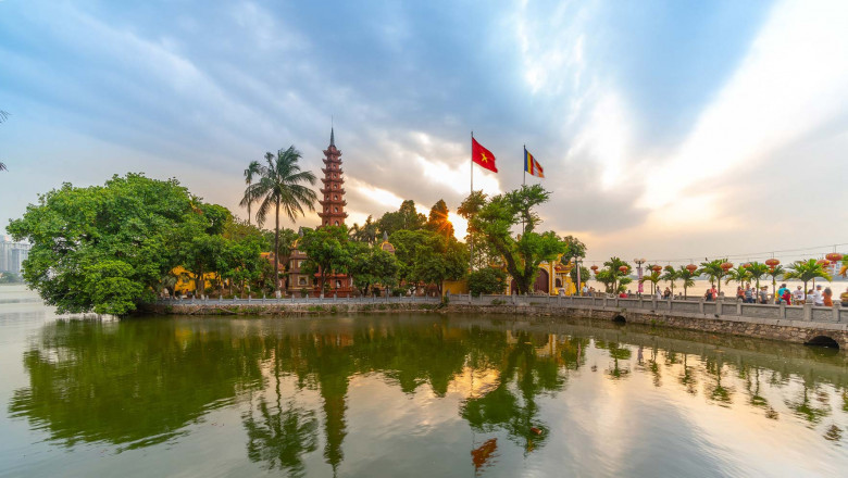 Discover the Serenity and History of Tran Quoc Pagoda in Hanoi