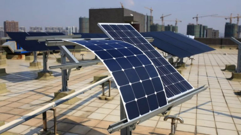 Thin film solar cells represent a cutting-edge photovoltaic technology that uses very thin layers of semiconductor material to convert sunlight into electricity.