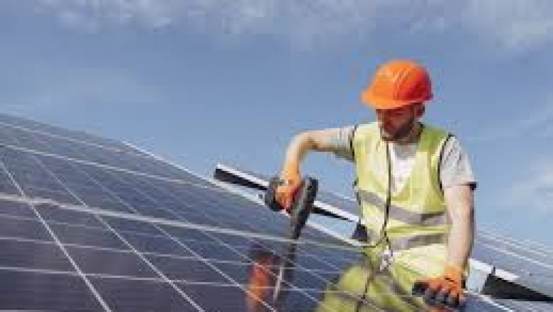 Choosing the Right Solar PV Installer in the UK: A Complete Guide