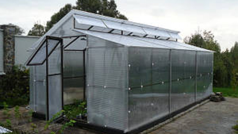 Efficient Greenhouses & Agri-Tech Systems in Ukraine