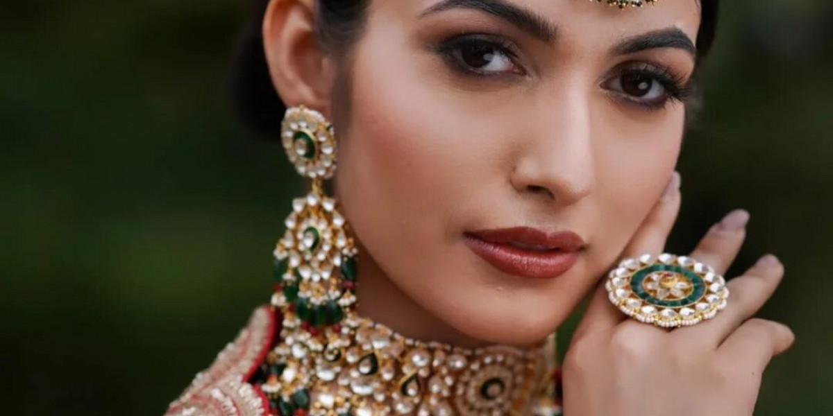 Bridal Makeup Trial in Noida: Why Every Bride Should Book One